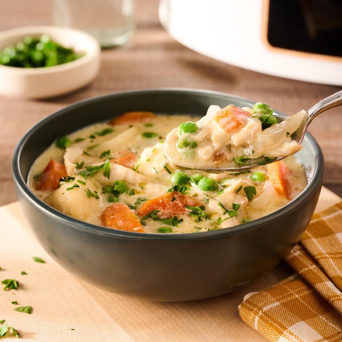 Slow-Cooker Chicken and Dumplings